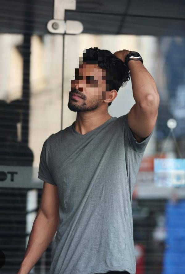 boys-personal photo of Lanka Ads