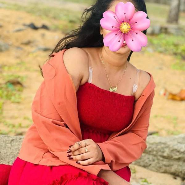 girls-personal photo of Lanka Ads