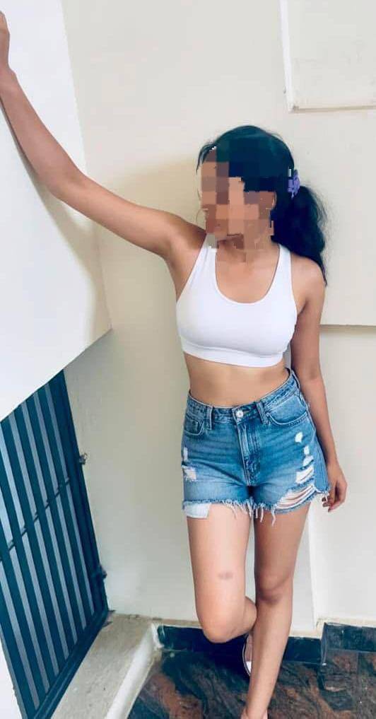 girls-personal photo of Lanka Ads