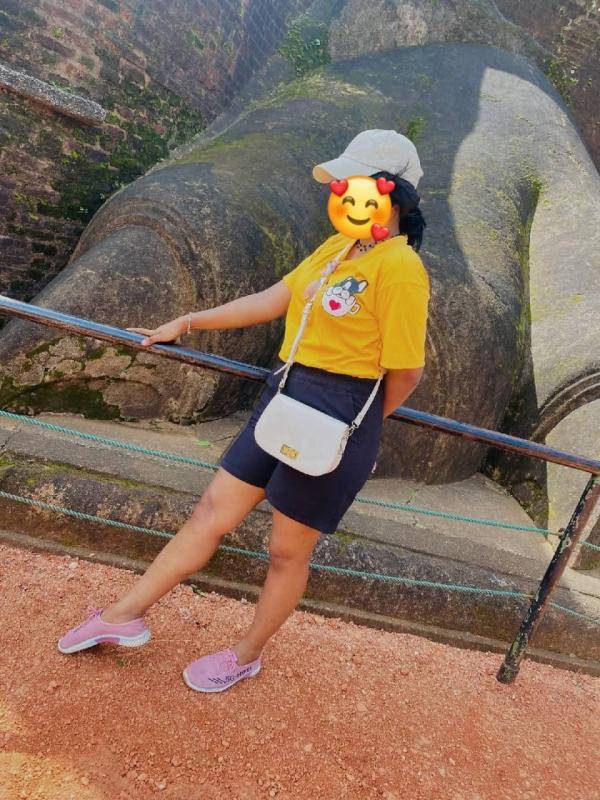 girls-personal photo of Lanka Ads