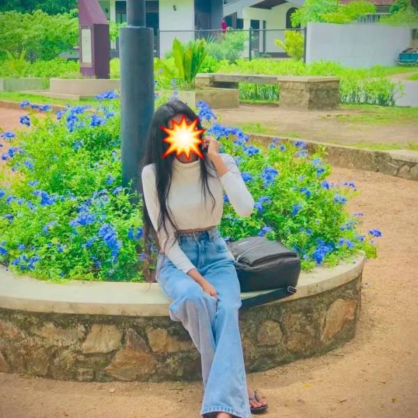 girls-personal photo of Lanka Ads