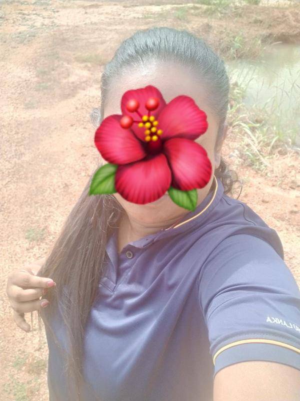 girls-personal photo of Lanka Ads