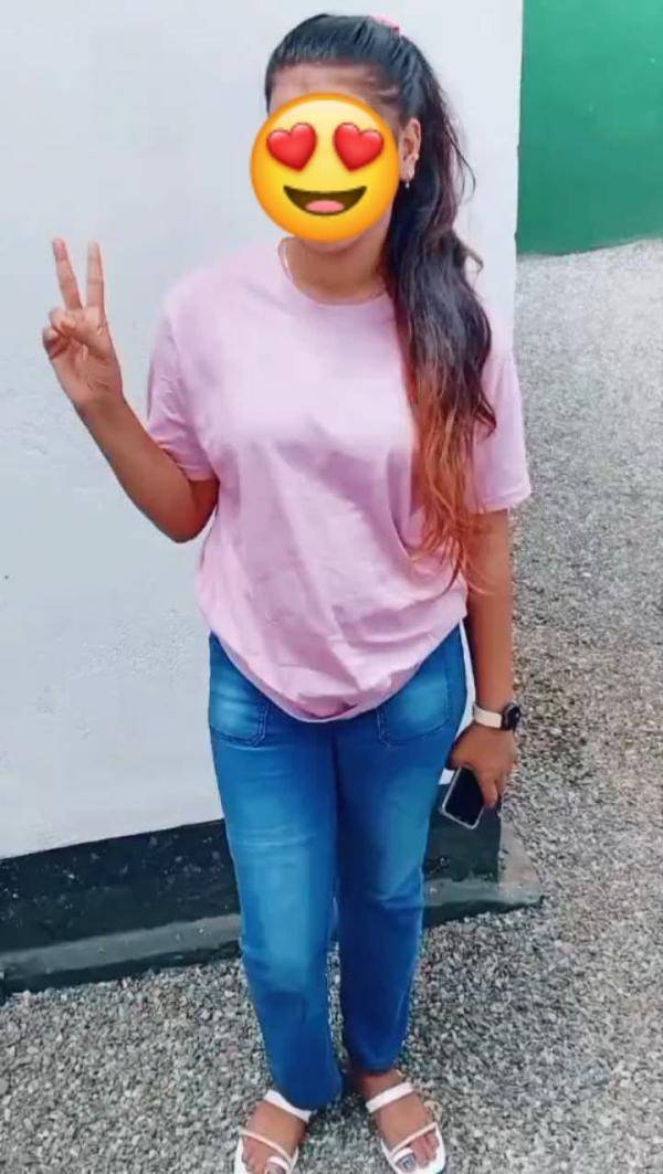 girls-personal photo of Lanka Ads