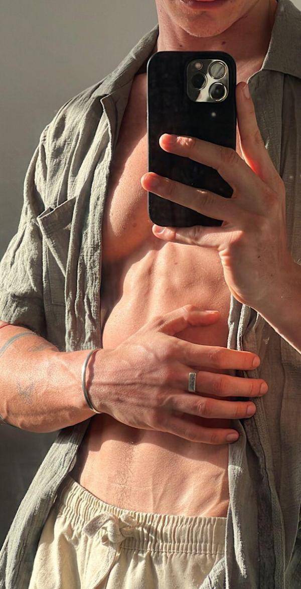 boys-personal photo of Lanka Ads