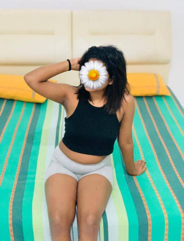 girls-personal photo of Lanka Ads