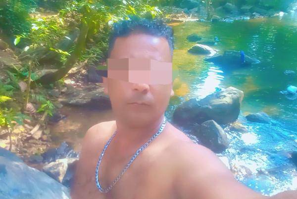 boys-personal photo of Lanka Ads