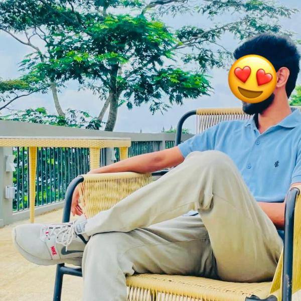 boys-personal photo of Lanka Ads