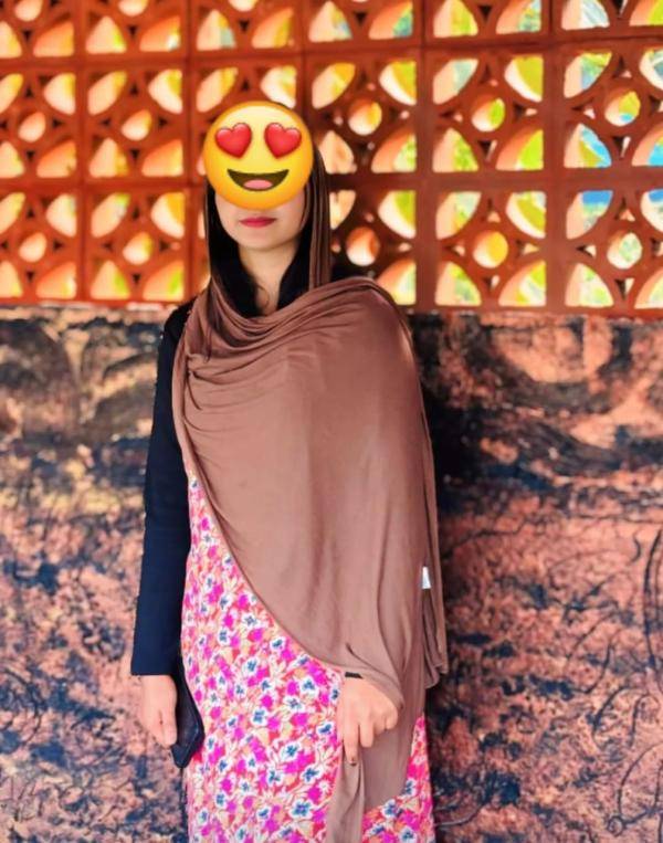 girls-personal photo of Lanka Ads