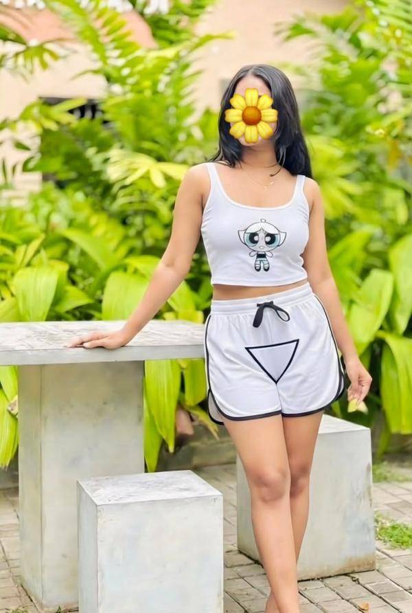 girls-personal photo of Lanka Ads