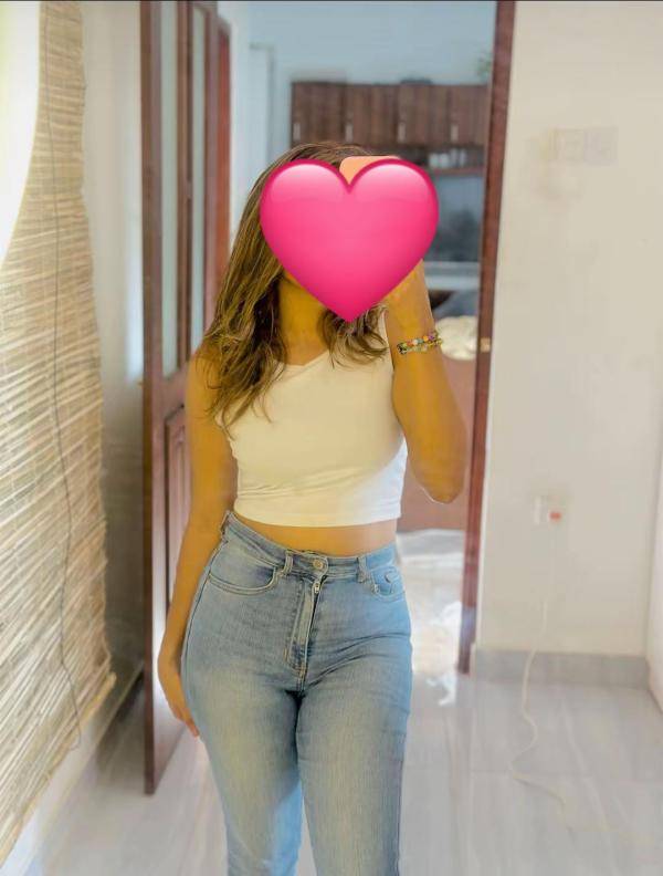 girls-personal photo of Lanka Ads