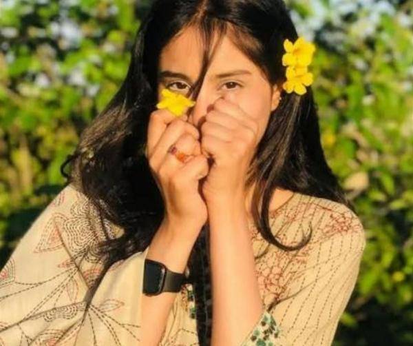 girls-personal photo of Lanka Ads