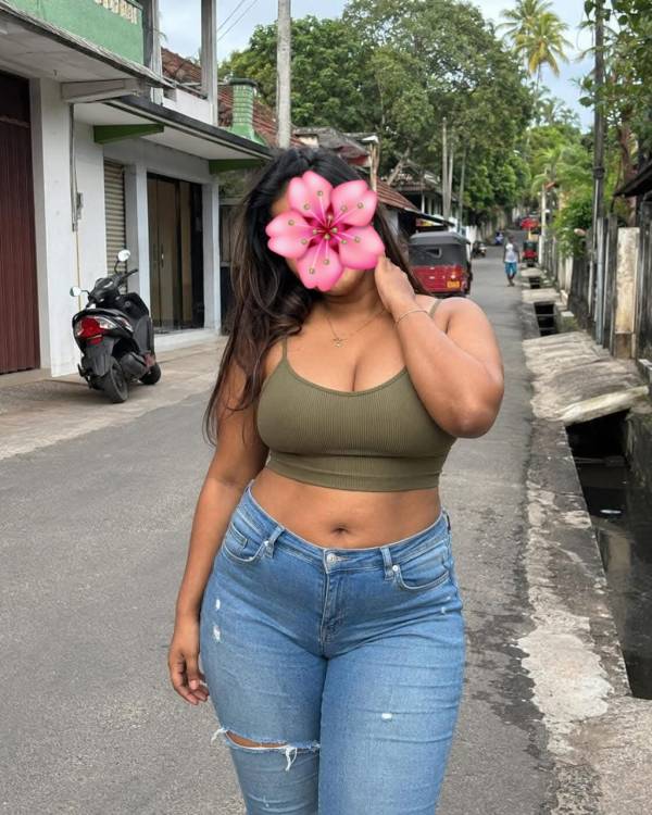 girls-personal photo of Lanka Ads