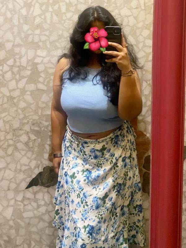 girls-personal photo of Lanka Ads