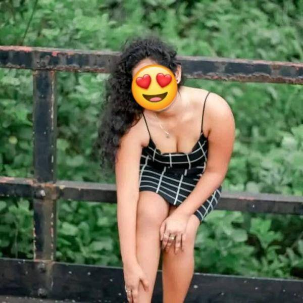 girls-personal photo of Lanka Ads