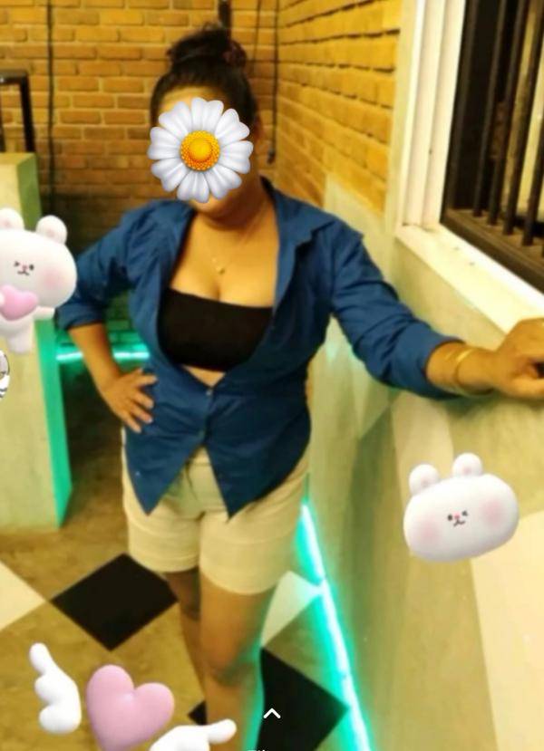girls-personal photo of Lanka Ads
