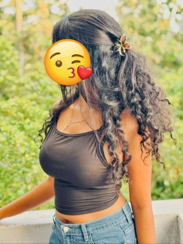 girls-personal photo of Lanka Ads