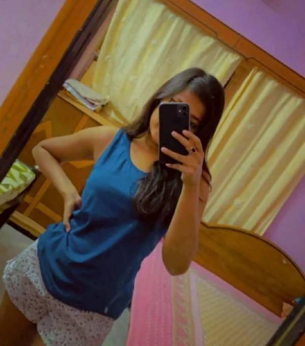 girls-personal photo of Lanka Ads